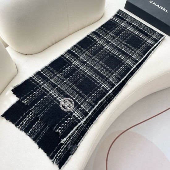 2024FW スカーフ CHANEL シャネル カジュアルもある絶妙な雰囲気 2024FW スカーフ CHANEL シャネル カジュアルもある絶妙な雰囲気