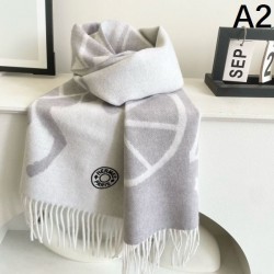 2024FW スカーフ HERMES エルメス コーデ選ばずおしゃれのポイント