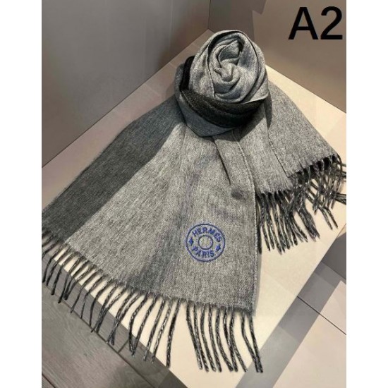 2024FW スカーフ HERMES エルメス シンプルで大人っぽい印象が素敵 2024FW スカーフ HERMES エルメス シンプルで大人っぽい印象が素敵