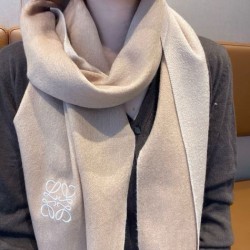 2024FW スカーフ LOEWE ロエベ 当たり前に取り入れる今冬新作