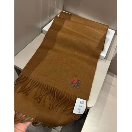 2024FW スカーフ LOEWE ロエベ カジュアルさも強めなアイテム 2024FW スカーフ LOEWE ロエベ カジュアルさも強めなアイテム