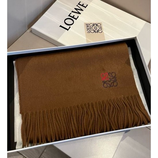 2024FW スカーフ LOEWE ロエベ カジュアルさも強めなアイテム 2024FW スカーフ LOEWE ロエベ カジュアルさも強めなアイテム