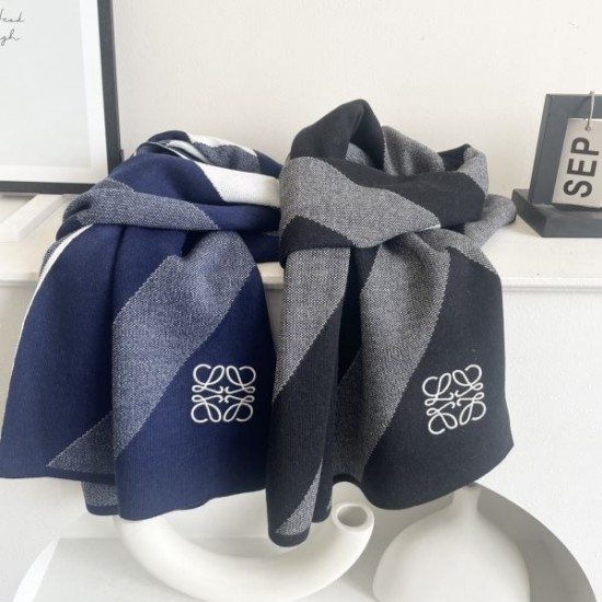 2024FW スカーフ LOEWE ロエベ 最新先取りおしゃれなロゴ入り