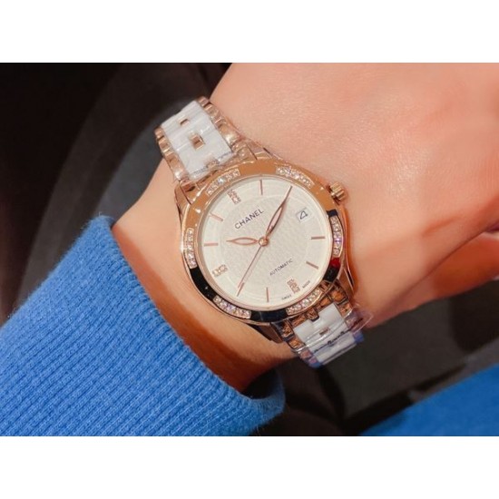 2024SS トレンドのコーディネート CHANEL シャネル 時計 ウォッチ 2024SS トレンドのコーディネート CHANEL シャネル 時計 ウォッチ