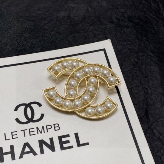 セレブも夢中ブランド新作 2024SS ブローチ CHANEL シャネル セレブも夢中ブランド新作 2024SS ブローチ CHANEL シャネル