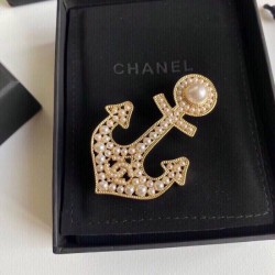 昨年も人気のアイテム新品 2024SS ブローチ CHANEL シャネル
