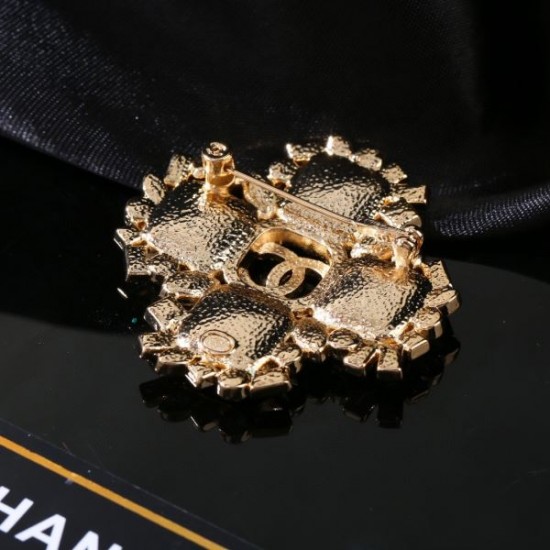 春の最旬スタイルを楽しい 2024SS ブローチ CHANEL シャネル 春の最旬スタイルを楽しい 2024SS ブローチ CHANEL シャネル