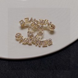 新作エレガントに着こなす 2024SS ブローチ CHANEL シャネル