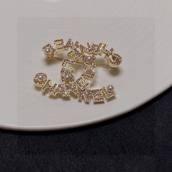 新作エレガントに着こなす 2024SS ブローチ CHANEL シャネル 新作エレガントに着こなす 2024SS ブローチ CHANEL シャネル