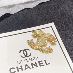 ストリートに溢れるウェア 2024SS ブローチ CHANEL シャネル
