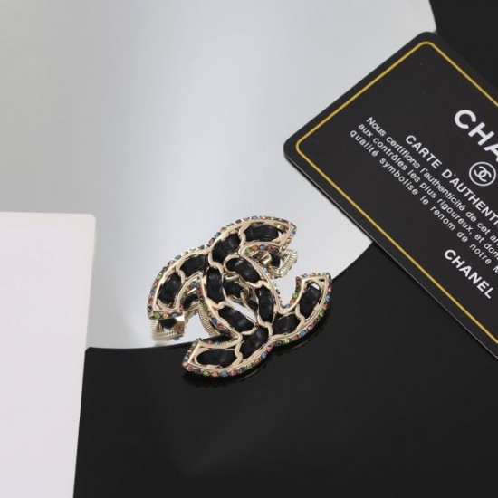 春夏爽やかな新作が流行り 2024SS ブローチ CHANEL シャネル 春夏爽やかな新作が流行り 2024SS ブローチ CHANEL シャネル
