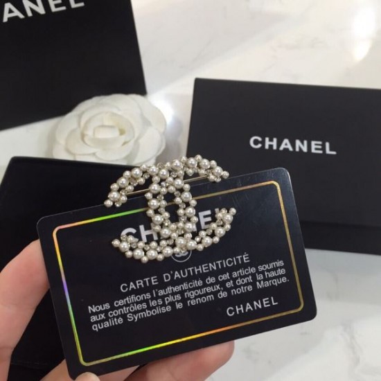 大人っぽいスタイルが完成 2024SS ブローチ CHANEL シャネル 大人っぽいスタイルが完成 2024SS ブローチ CHANEL シャネル