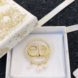 特に話題なの上品　即完売 2024SS ブローチ DIOR ディオール