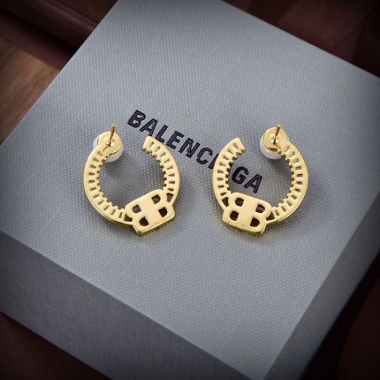 抜群な新鮮度 2024SS イヤリング BALENCIAGA バレンシアガ 抜群な新鮮度 2024SS イヤリング BALENCIAGA バレンシアガ