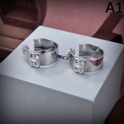 魅力的な新作 2024SS イヤリング BALENCIAGA バレンシアガ