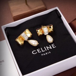 新作カジュアルコーデに 2024SS イヤリング CELINE セリーヌ