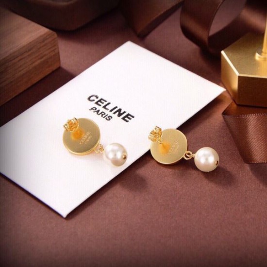 希少!取り扱い店舗限定 2024SS イヤリング CELINE セリーヌ 希少!取り扱い店舗限定 2024SS イヤリング CELINE セリーヌ