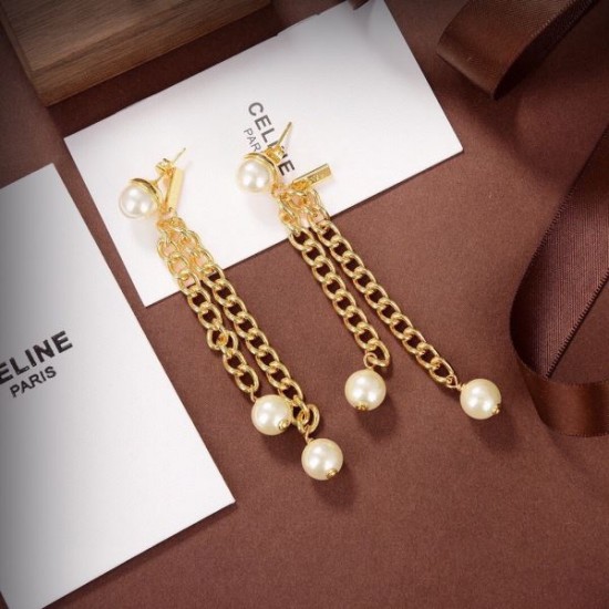 日本でも大人気のモデル 2024SS イヤリング CELINE セリーヌ 日本でも大人気のモデル 2024SS イヤリング CELINE セリーヌ