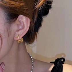 スタイリッシュな雰囲気 2024SS イヤリング CELINE セリーヌ