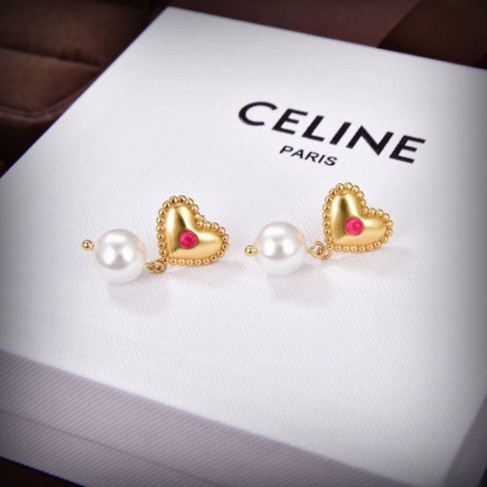 カジュアルさが強すぎる 2024SS イヤリング CELINE セリーヌ カジュアルさが強すぎる 2024SS イヤリング CELINE セリーヌ