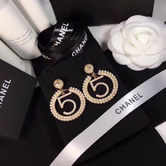 最新☆大人気☆話題沸騰 2024SS イヤリング CHANEL シャネル 最新☆大人気☆話題沸騰 2024SS イヤリング CHANEL シャネル