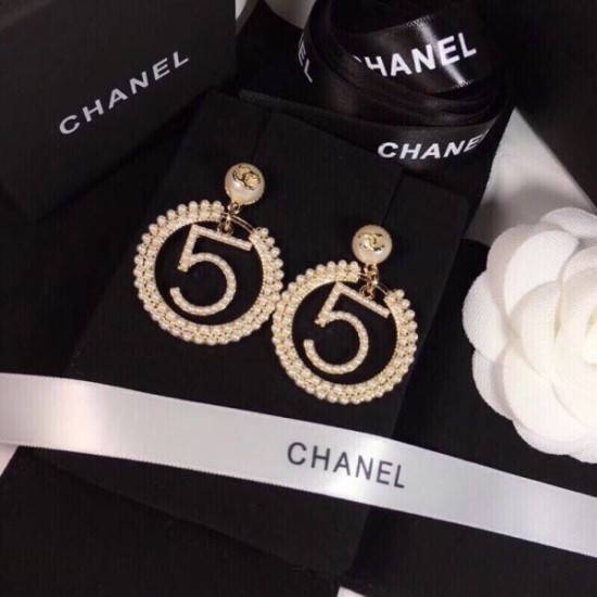 最新☆大人気☆話題沸騰 2024SS イヤリング CHANEL シャネル 最新☆大人気☆話題沸騰 2024SS イヤリング CHANEL シャネル