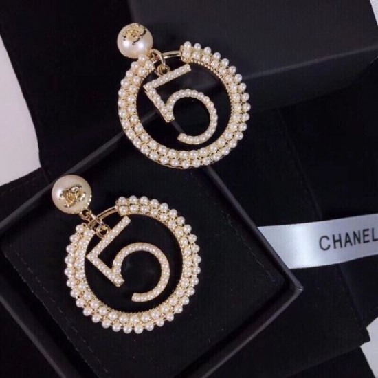 最新☆大人気☆話題沸騰 2024SS イヤリング CHANEL シャネル 最新☆大人気☆話題沸騰 2024SS イヤリング CHANEL シャネル