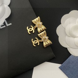 オシャレに見せられます 2024SS イヤリング CHANEL シャネル