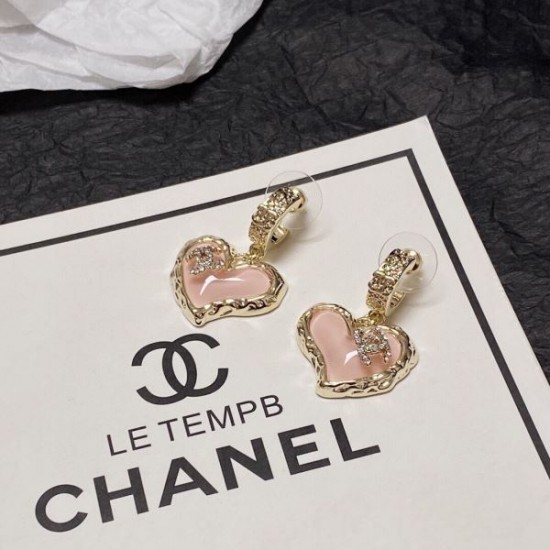 すっきりしたシルエット 2024SS イヤリング CHANEL シャネル すっきりしたシルエット 2024SS イヤリング CHANEL シャネル