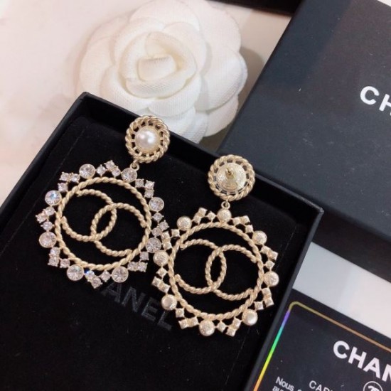 ファッション感度の高い 2024SS イヤリング CHANEL シャネル ファッション感度の高い 2024SS イヤリング CHANEL シャネル