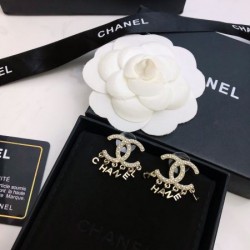 毎シーズン存在感のある 2024SS イヤリング CHANEL シャネル