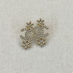 この春夏注目のトップス 2024SS イヤリング CHANEL シャネル