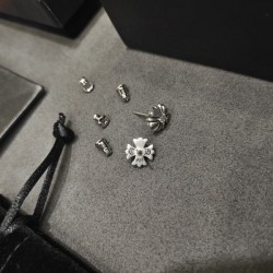 新作追加 2024SS イヤリング CHROME HEARTS クロムハーツ