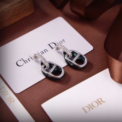 目が離せない春季新作 2024SS イヤリング DIOR ディオール