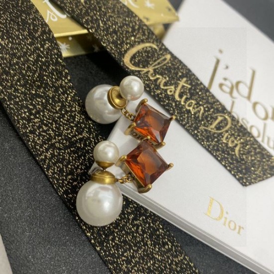ファン必見の春夏新作 2024SS イヤリング DIOR ディオール ファン必見の春夏新作 2024SS イヤリング DIOR ディオール