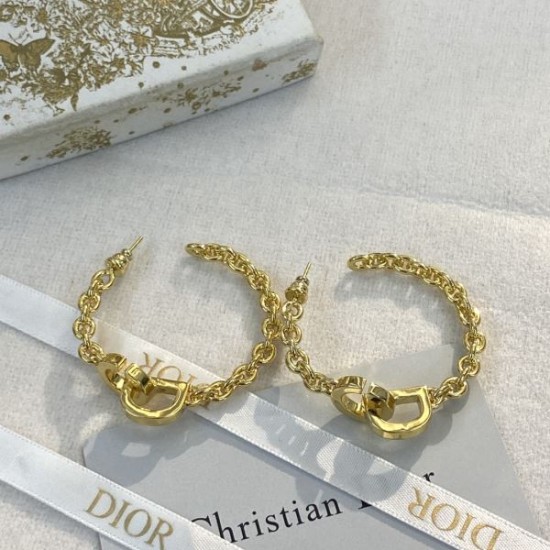 人気モデルの春季新作 2024SS イヤリング DIOR ディオール 人気モデルの春季新作 2024SS イヤリング DIOR ディオール