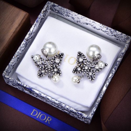 ファン必見の春夏新作 2024SS イヤリング DIOR ディオール ファン必見の春夏新作 2024SS イヤリング DIOR ディオール
