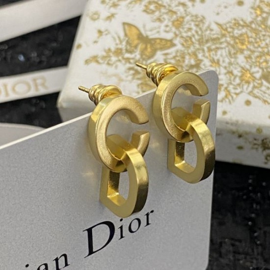 この夏に大満喫できる 2024SS イヤリング DIOR ディオール この夏に大満喫できる 2024SS イヤリング DIOR ディオール