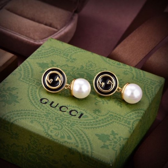見た目以上のかっこいい 2024SS イヤリング GUCCI グッチ 見た目以上のかっこいい 2024SS イヤリング GUCCI グッチ