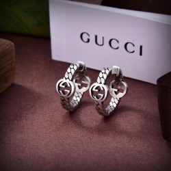 都会的な印象のスタイル 2024SS イヤリング GUCCI グッチ