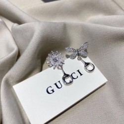 春先にはもってこいの色 2024SS イヤリング GUCCI グッチ