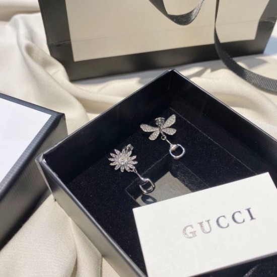 春先にはもってこいの色 2024SS イヤリング GUCCI グッチ 春先にはもってこいの色 2024SS イヤリング GUCCI グッチ