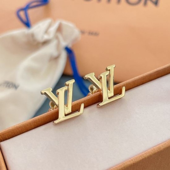 魅力的な美品 2024SS イヤリング LOUIS VUITTON ルイヴィトン 魅力的な美品 2024SS イヤリング LOUIS VUITTON ルイヴィトン
