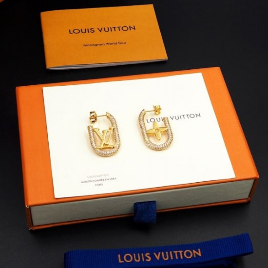 抜け感のある 2024SS イヤリング LOUIS VUITTON ルイヴィトン 抜け感のある 2024SS イヤリング LOUIS VUITTON ルイヴィトン