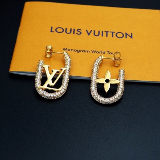 抜け感のある 2024SS イヤリング LOUIS VUITTON ルイヴィトン 抜け感のある 2024SS イヤリング LOUIS VUITTON ルイヴィトン