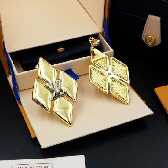 春夏トレンド 2024SS イヤリング LOUIS VUITTON ルイヴィトン 春夏トレンド 2024SS イヤリング LOUIS VUITTON ルイヴィトン
