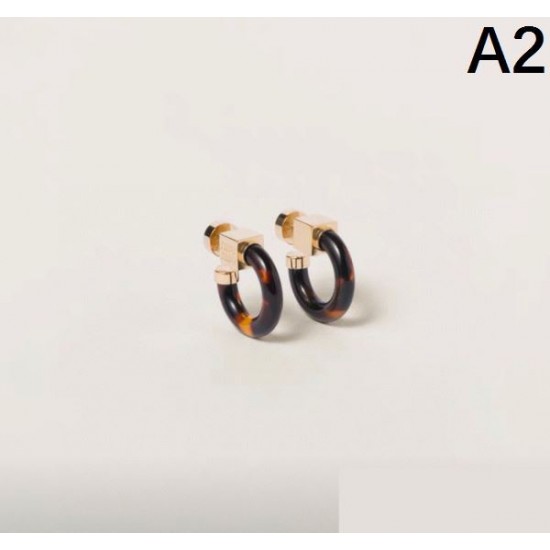 最新作入荷 2024SS イヤリング MIU MIU ミュウミュウ
