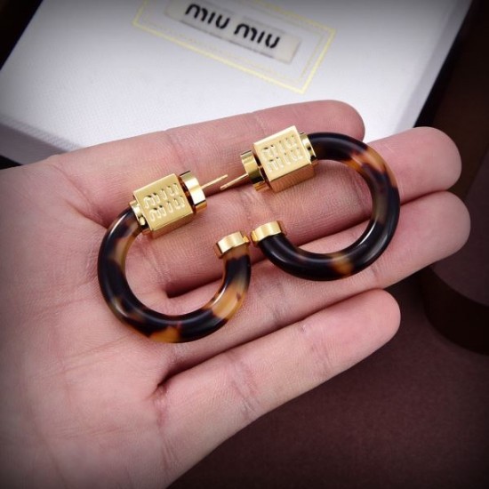 最新作入荷 2024SS イヤリング MIU MIU ミュウミュウ