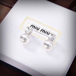 カラー豊富 2024SS イヤリング MIU MIU ミュウミュウ