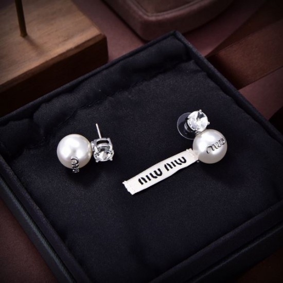 カラー豊富 2024SS イヤリング MIU MIU ミュウミュウ カラー豊富 2024SS イヤリング MIU MIU ミュウミュウ